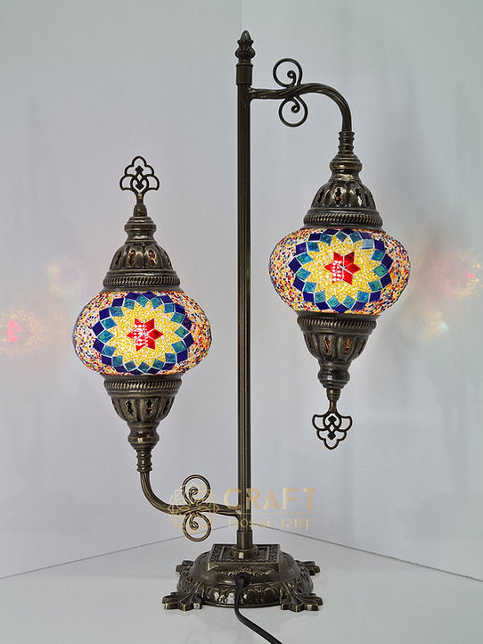 Street Lamp Double Globes. Table Lamp With Mediums Size Globes